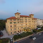 Grand Royal