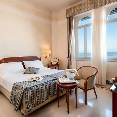 Grand Royal 4* Viareggio