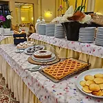 Hotel Grand Royal