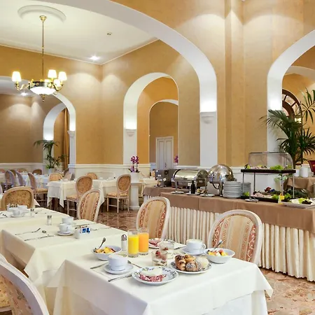 Grand Royal 4* Viareggio