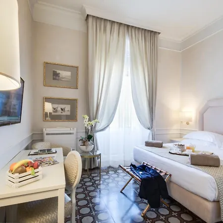 Grand Royal 4* В'яреджо