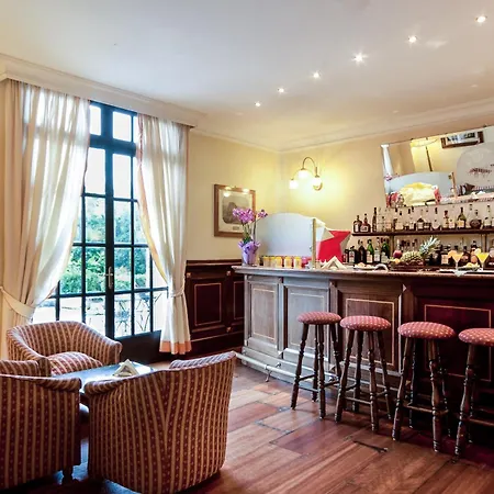 Grand Royal Hotel