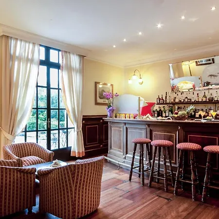 Grand Royal Hotel