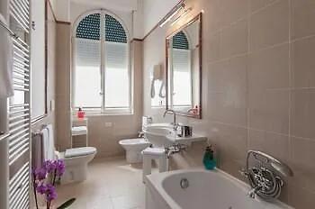 Grand Royal 4* Viareggio
