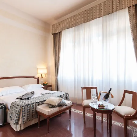 Отель Grand Royal Виареджо