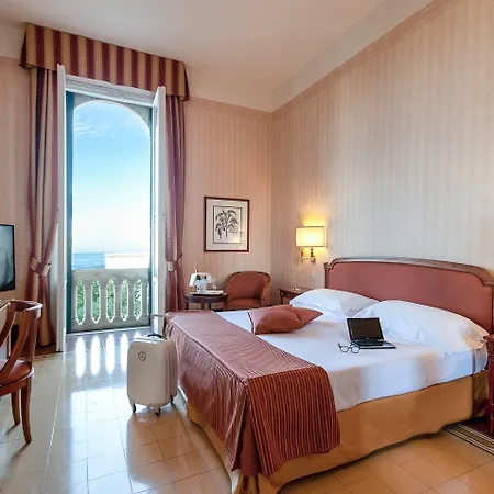 Grand Royal 4*