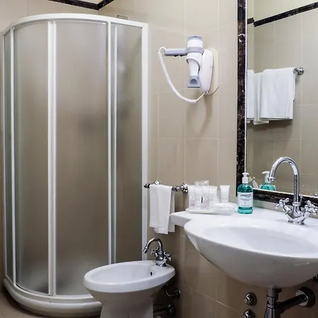 Hotel Grand Royal
