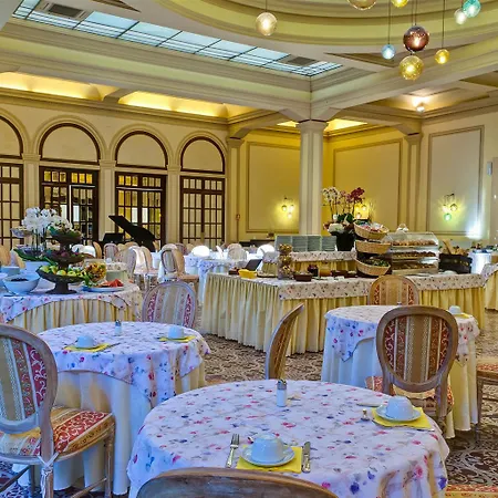 Grand Royal В'яреджо