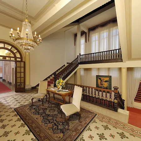 Отель Grand Royal