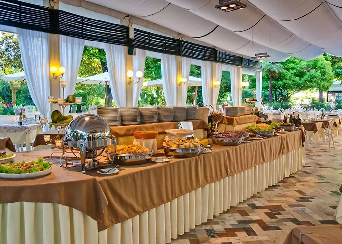 Grand Royal 4* 비아레지오