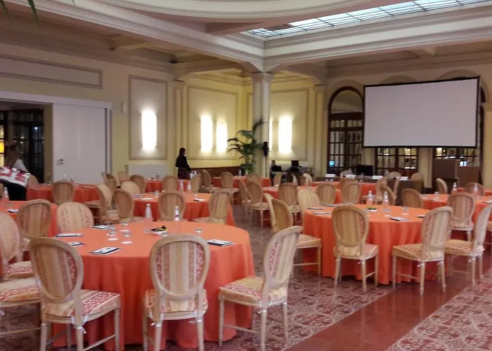 Grand Royal 호텔 4*